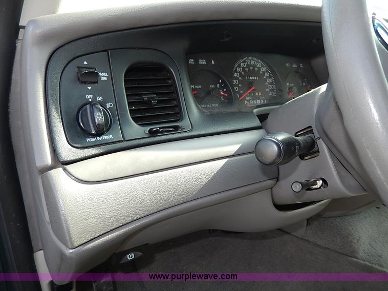 image for item I3508 2001 Ford Crown Victoria Police Interceptor