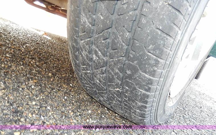 image for item I3508 2001 Ford Crown Victoria Police Interceptor