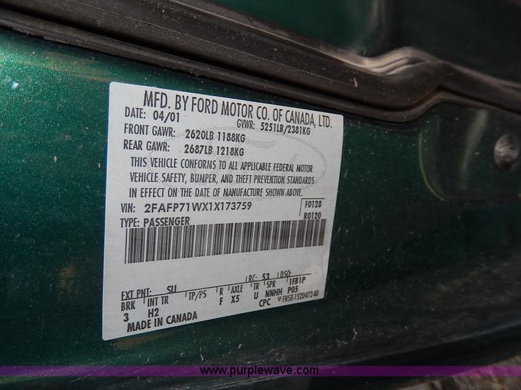 image for item I3508 2001 Ford Crown Victoria Police Interceptor