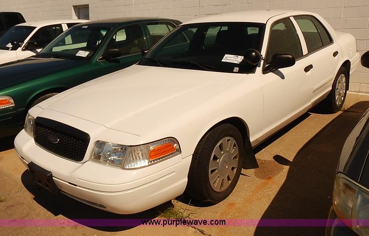 image for item I3509 2008 Ford Crown Victoria