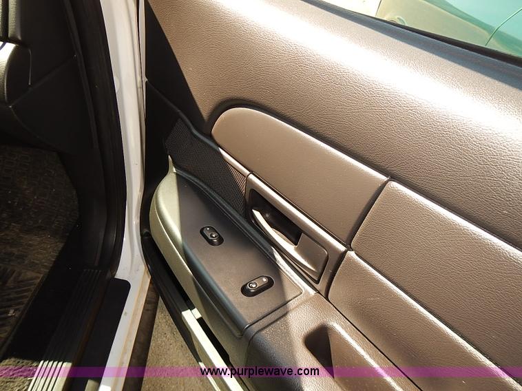 image for item I3509 2008 Ford Crown Victoria