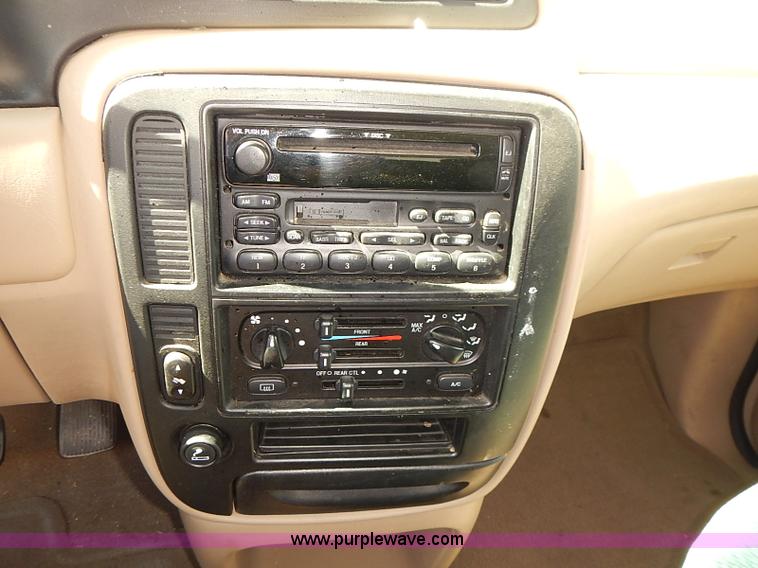 image for item I3510 2003 Ford Windstar LX