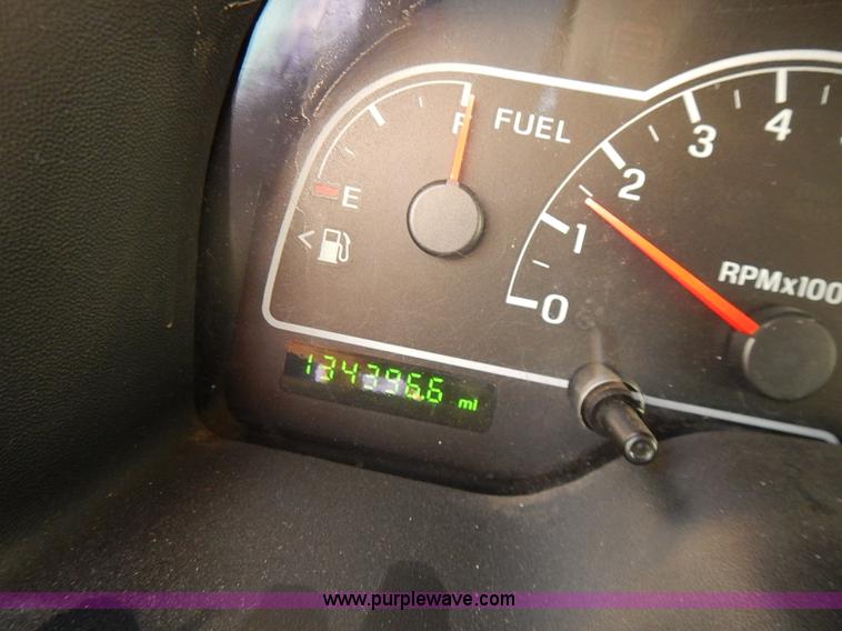 image for item I3510 2003 Ford Windstar LX