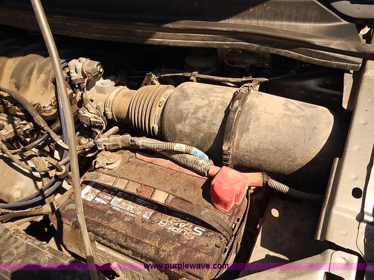 image for item I3510 2003 Ford Windstar LX