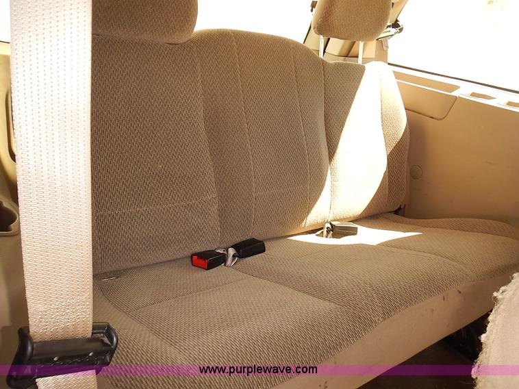 image for item I3510 2003 Ford Windstar LX