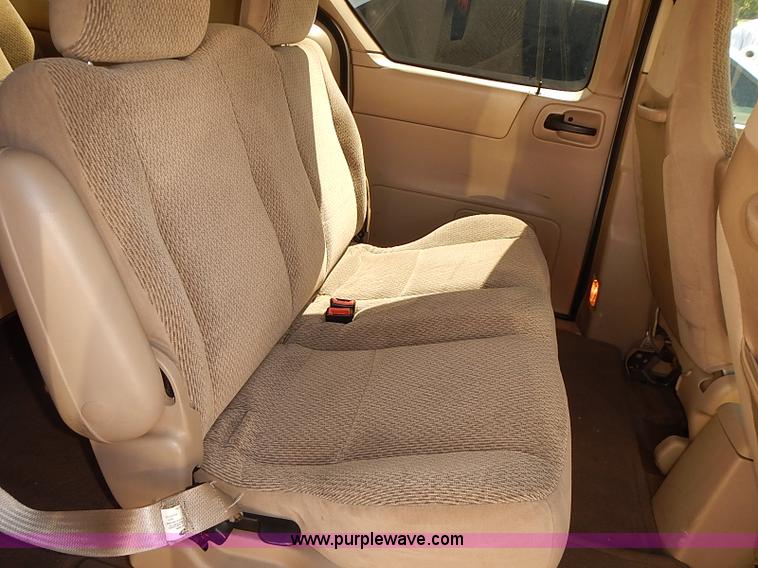 image for item I3510 2003 Ford Windstar LX