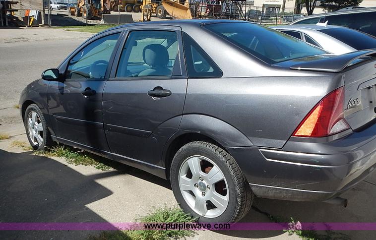 image for item I3512 2003 Ford Focus ZTS