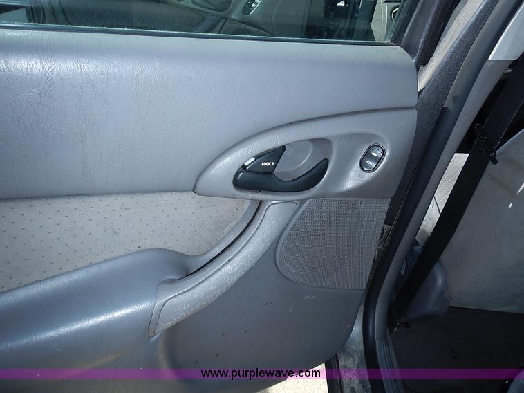 image for item I3512 2003 Ford Focus ZTS