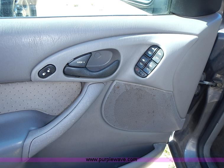 image for item I3512 2003 Ford Focus ZTS