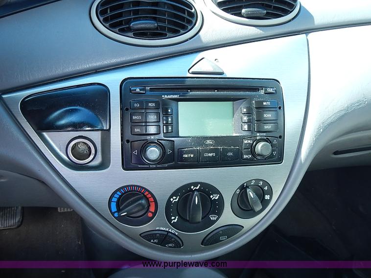 image for item I3512 2003 Ford Focus ZTS