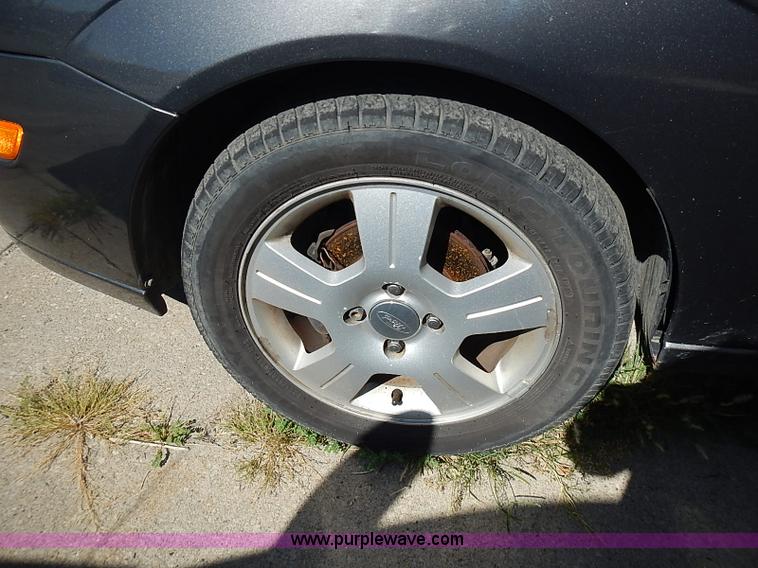 image for item I3512 2003 Ford Focus ZTS