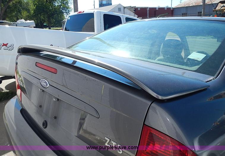 image for item I3512 2003 Ford Focus ZTS