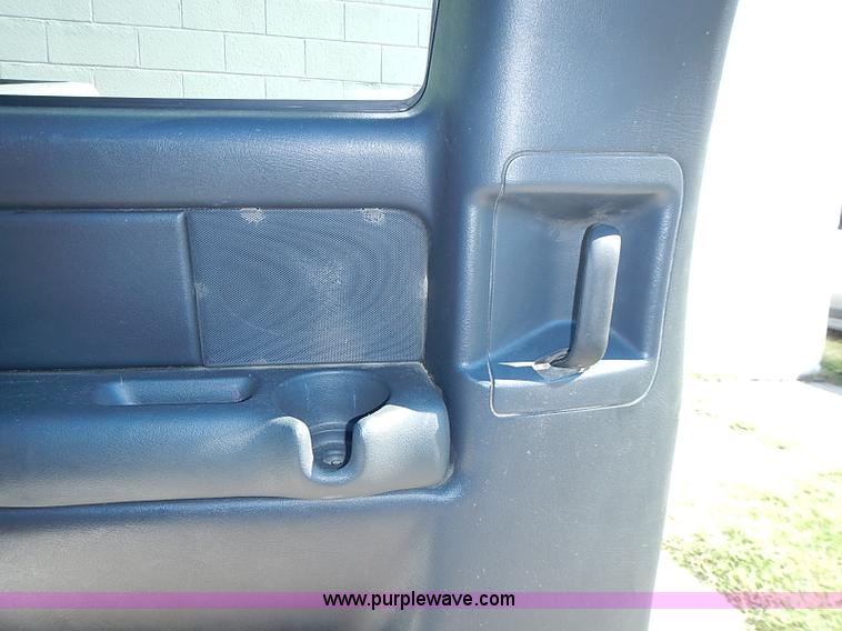 image for item I3513 2002 Chevy 1500 LS