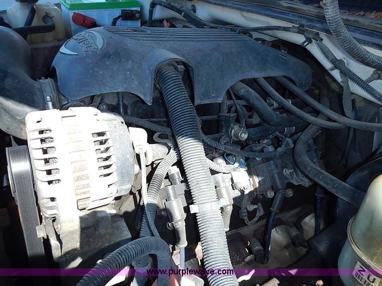 image for item I3513 2002 Chevy 1500 LS