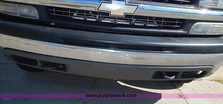 image for item I3513 2002 Chevy 1500 LS