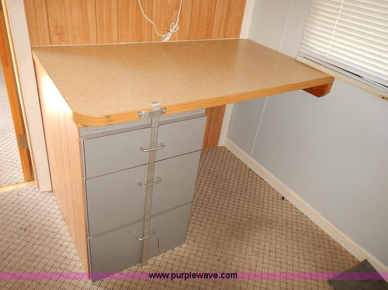 image for item J3146 2001 Rockwood camper