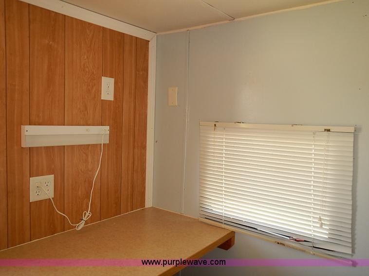 image for item J3146 2001 Rockwood camper