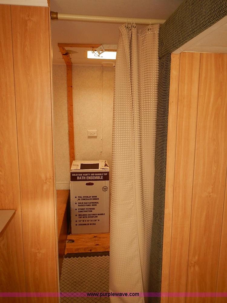 image for item J3146 2001 Rockwood camper