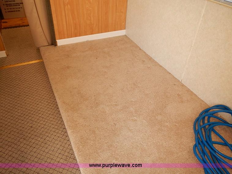 image for item J3146 2001 Rockwood camper