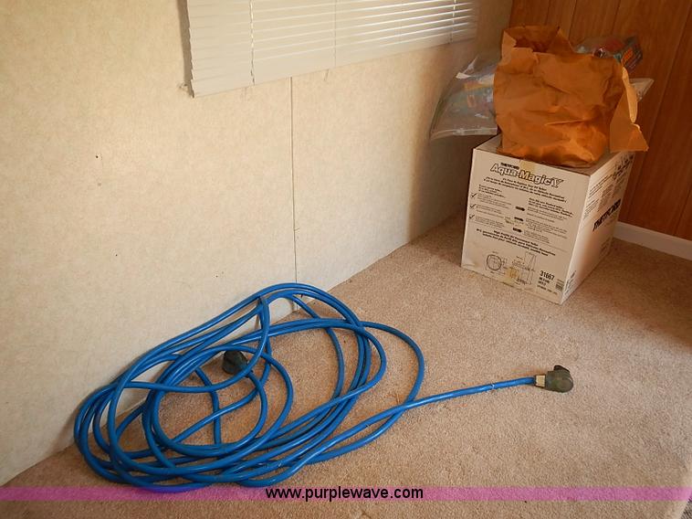 image for item J3146 2001 Rockwood camper