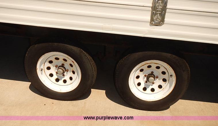 image for item J3146 2001 Rockwood camper