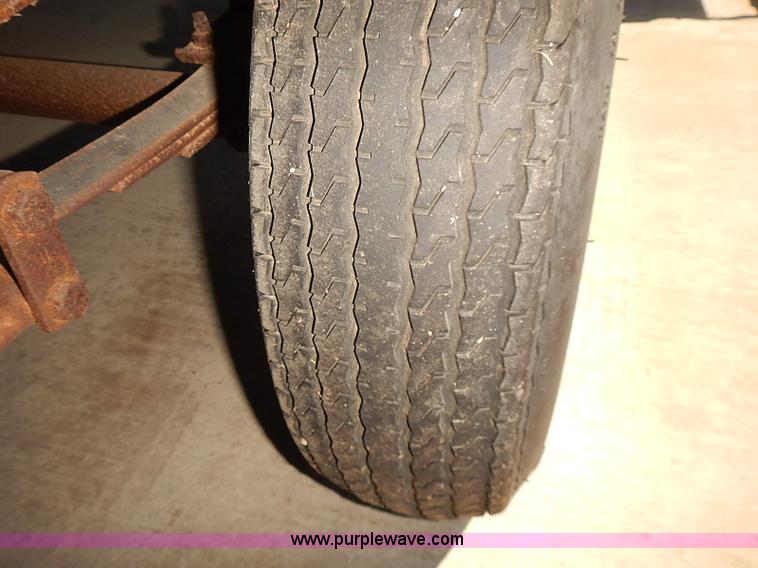 image for item J3146 2001 Rockwood camper