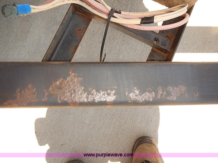 image for item J3146 2001 Rockwood camper