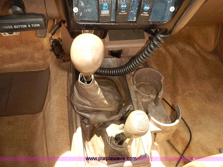 image for item J3157 2001 Toyota Tacoma SR5 Xtracab pickup truck