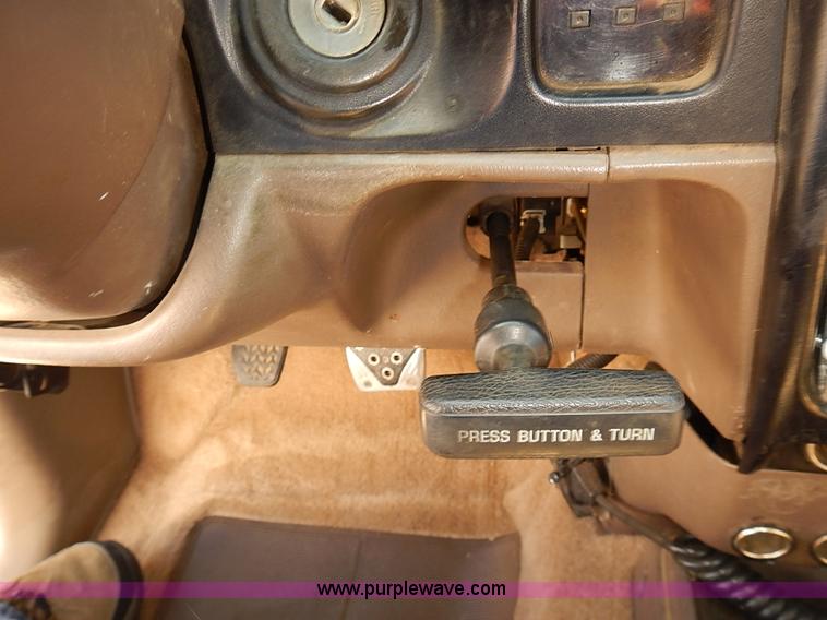 image for item J3157 2001 Toyota Tacoma SR5 Xtracab pickup truck