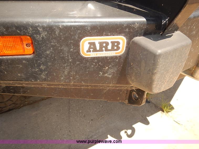 image for item J3157 2001 Toyota Tacoma SR5 Xtracab pickup truck