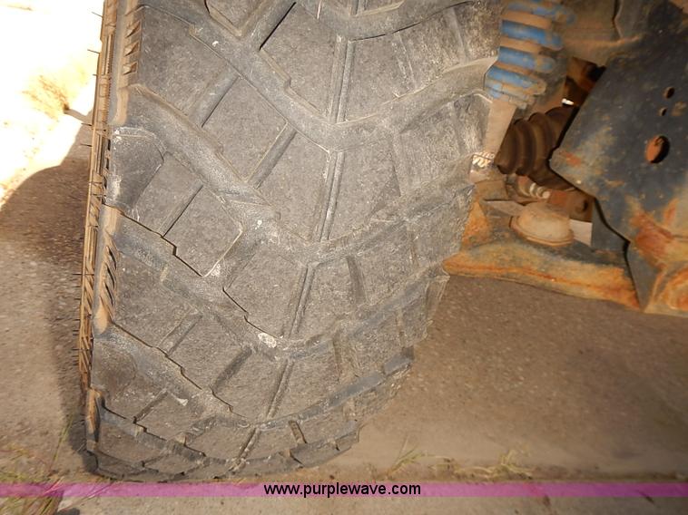 image for item J3157 2001 Toyota Tacoma SR5 Xtracab pickup truck