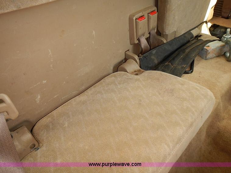 image for item J3157 2001 Toyota Tacoma SR5 Xtracab pickup truck