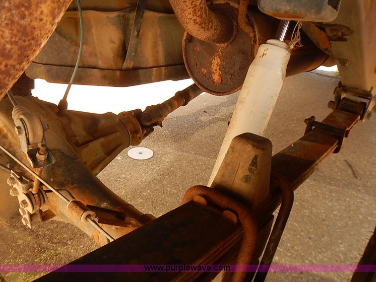 image for item J3157 2001 Toyota Tacoma SR5 Xtracab pickup truck