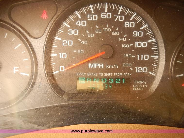 image for item J3159 2000 Chevrolet Impala