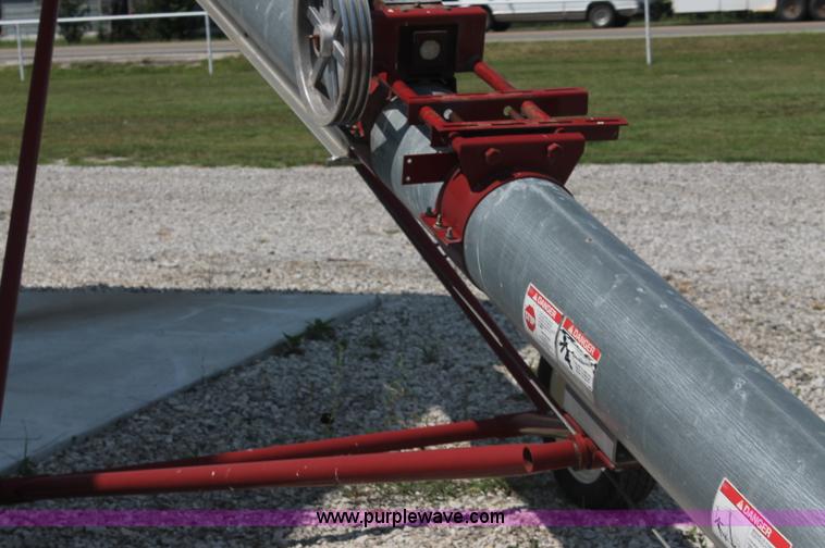 image for item F3308 2008 Hutchinson portable auger