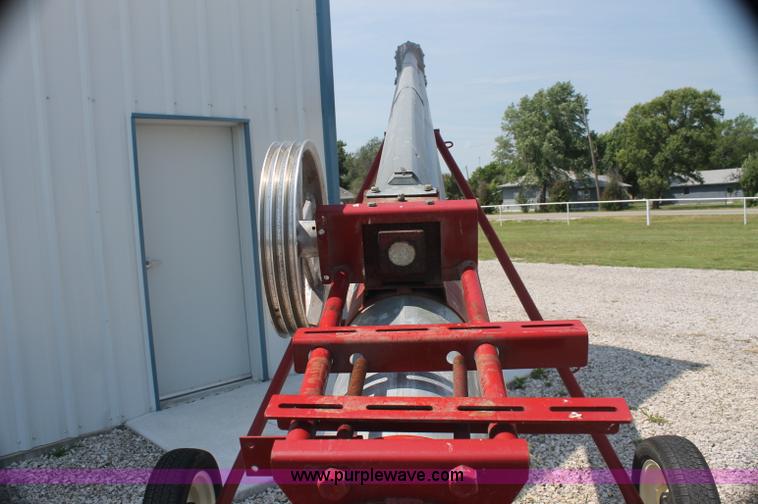 image for item F3308 2008 Hutchinson portable auger