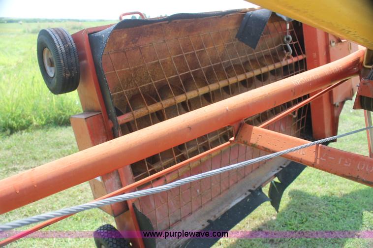 image for item F3309 1999 Westfield MK100-61 portable auger