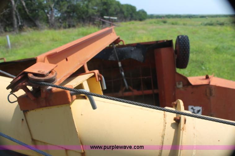 image for item F3309 1999 Westfield MK100-61 portable auger