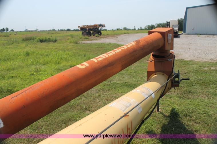 image for item F3309 1999 Westfield MK100-61 portable auger