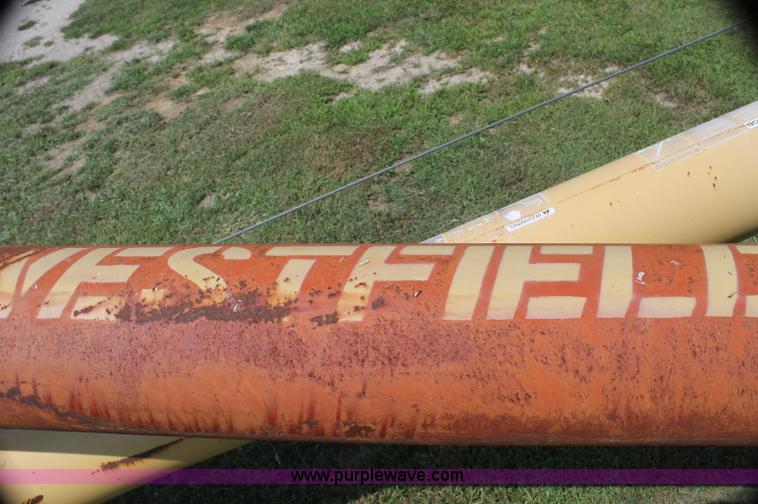 image for item F3309 1999 Westfield MK100-61 portable auger