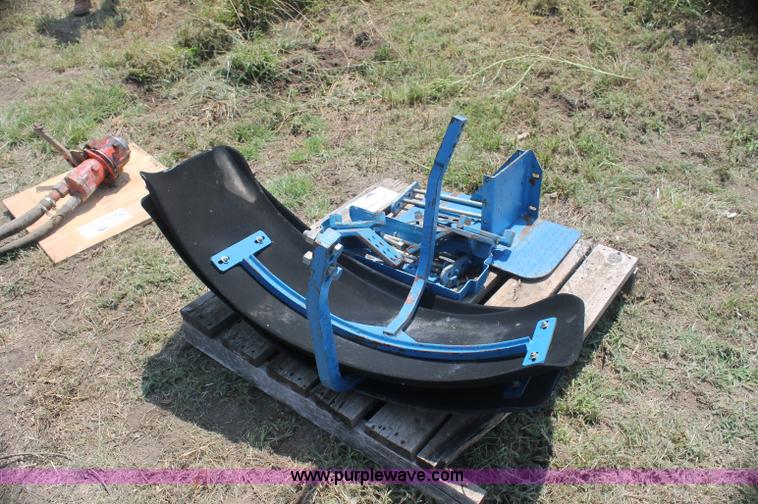 image for item F3314 Ford TW15 tractor parts