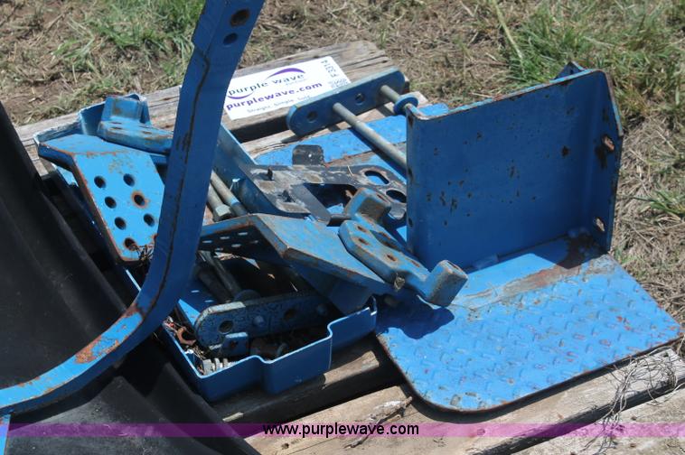 image for item F3314 Ford TW15 tractor parts