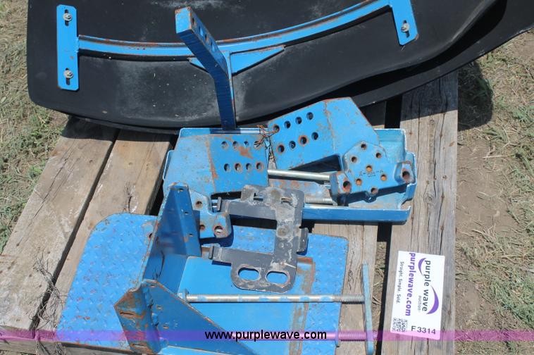 image for item F3314 Ford TW15 tractor parts