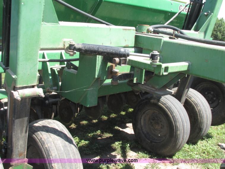 image for item F7493 1999 Great Plains Solid Stand 1500 grain drill