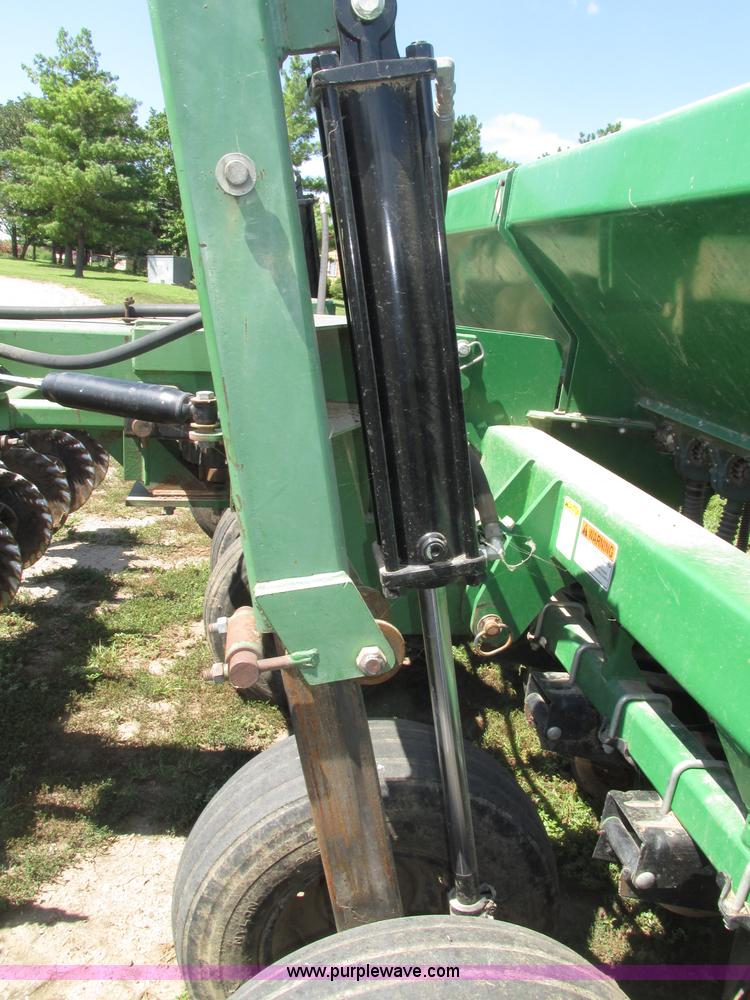 image for item F7493 1999 Great Plains Solid Stand 1500 grain drill