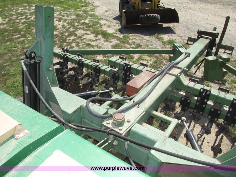 image for item F7493 1999 Great Plains Solid Stand 1500 grain drill
