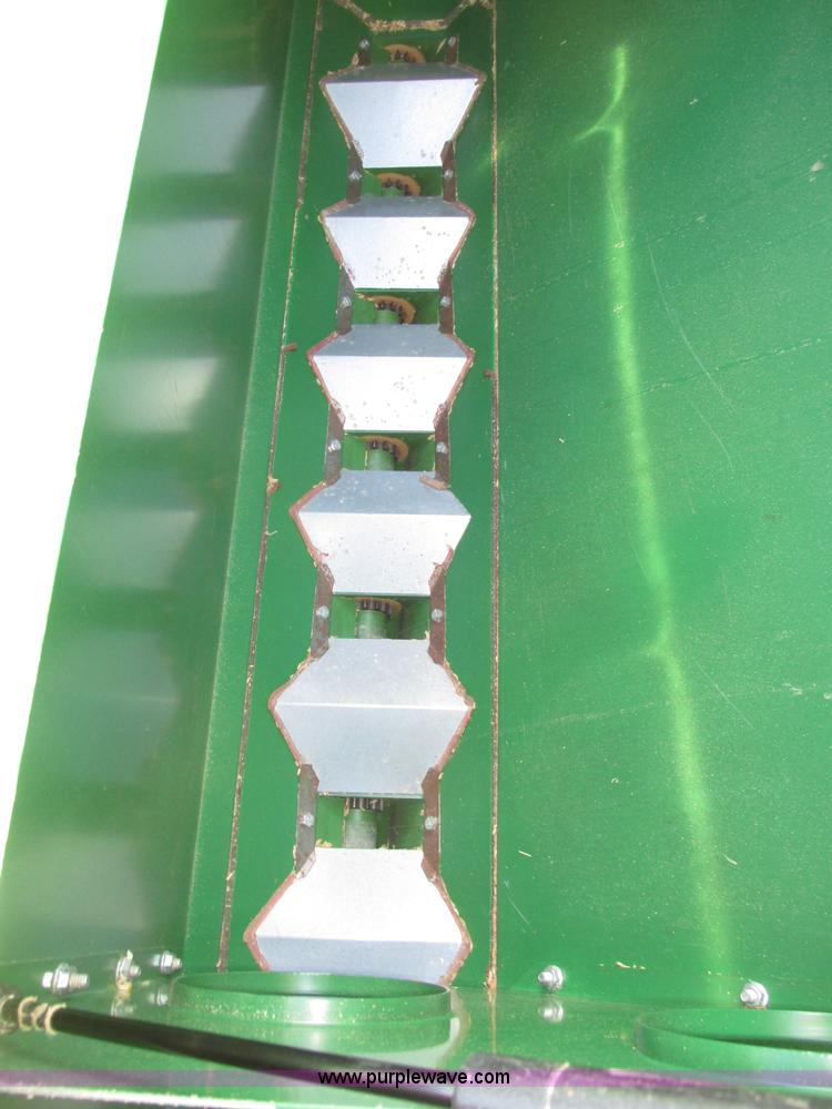 image for item F7493 1999 Great Plains Solid Stand 1500 grain drill