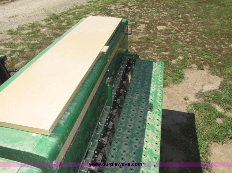 image for item F7493 1999 Great Plains Solid Stand 1500 grain drill