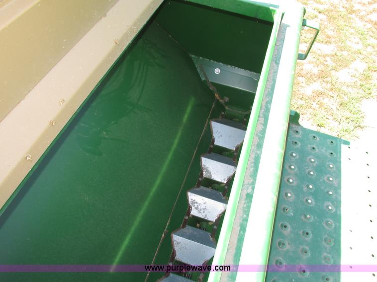 image for item F7493 1999 Great Plains Solid Stand 1500 grain drill