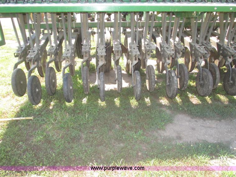 image for item F7493 1999 Great Plains Solid Stand 1500 grain drill